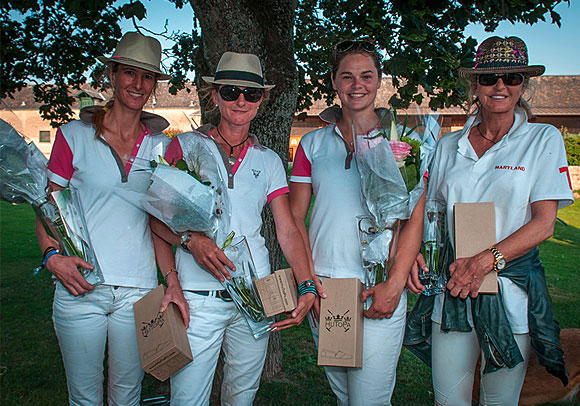 Images tagged "ladies-polo-cup-paris-2013"